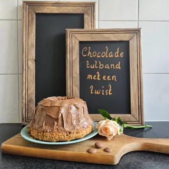 Sfeerfoto van klein en middelgroot krijtbord met sierlijke lijst